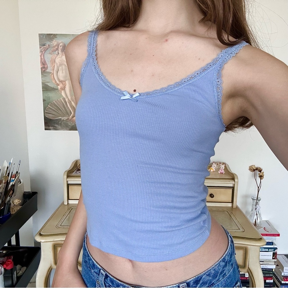 Blue Bow Tank